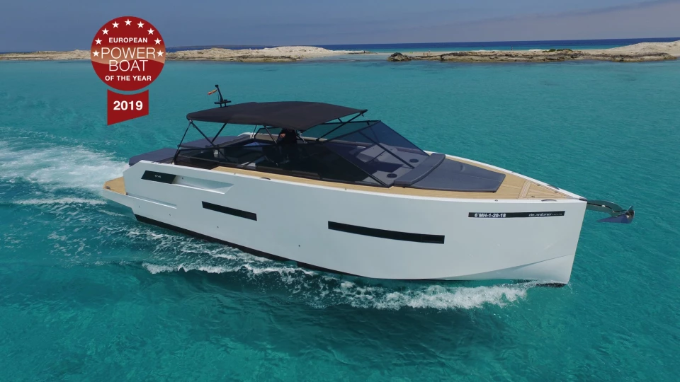 The first Spsnish Yachts to rise as 'EUROPEAN BOAT OF THE YEAR': D46 Open